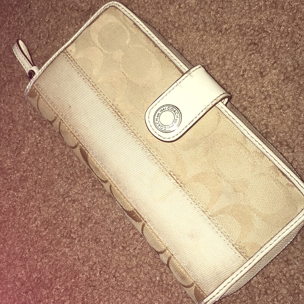 Coach wallet